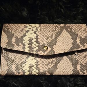 Elegant Snake Print Clutch